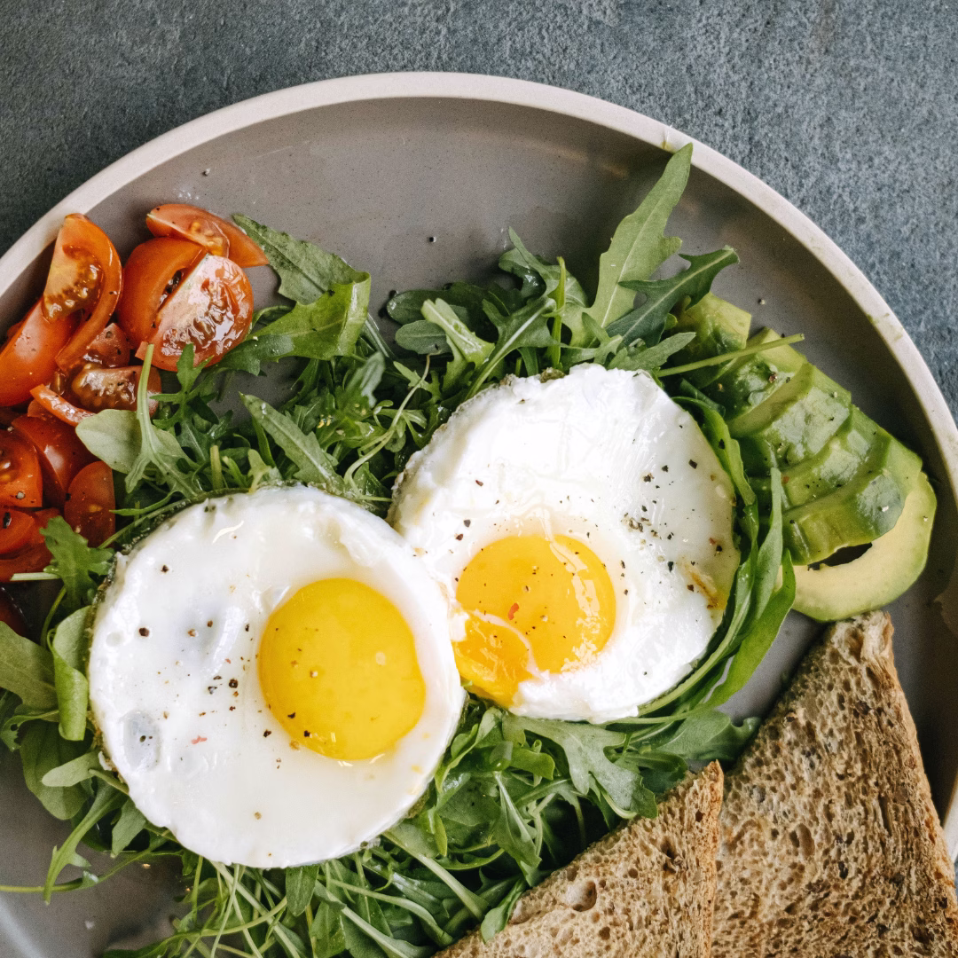 Balanced meal supporting fertility and prenatal nutrition